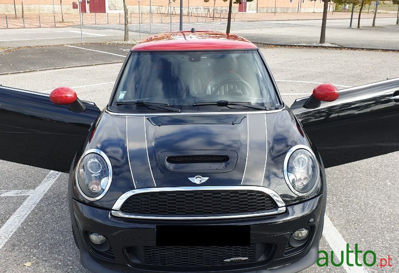 2012' MINI John Cooper Works photo #3