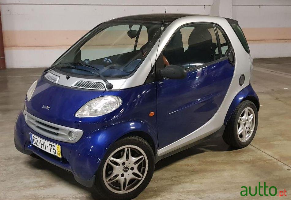 2001' Smart Fortwo Cdi Passion photo #1