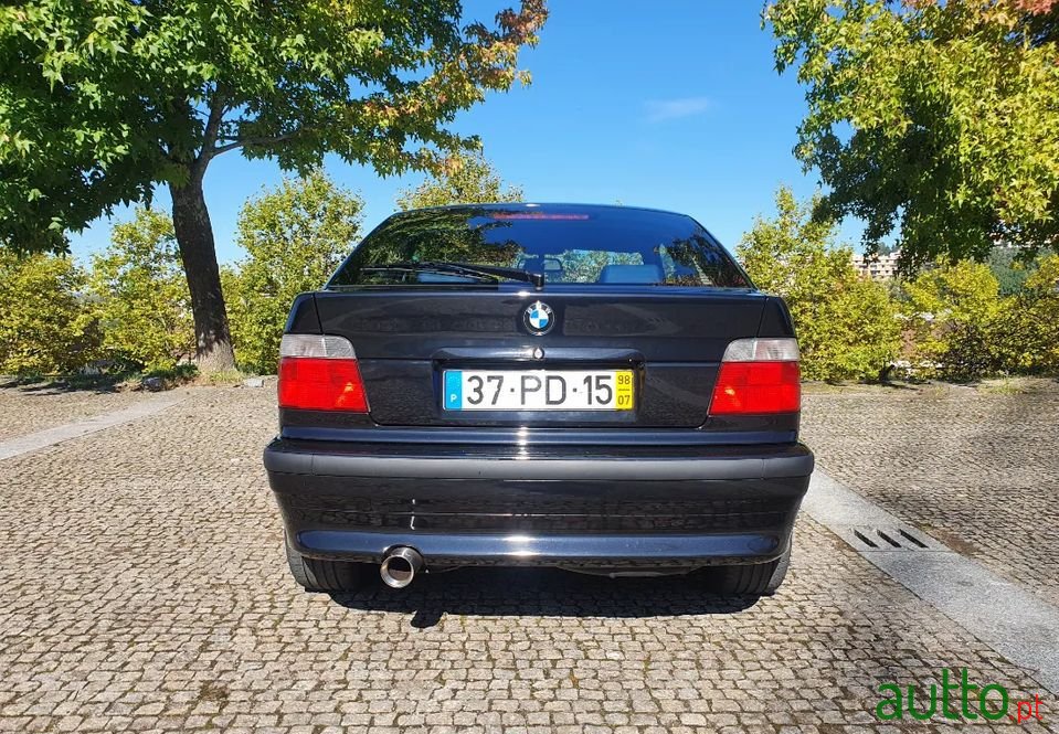 1998' BMW 318 photo #3
