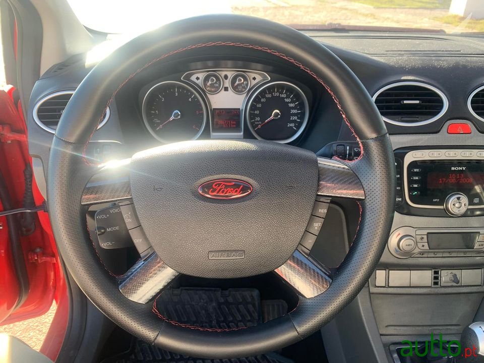 2008' Ford Focus photo #7