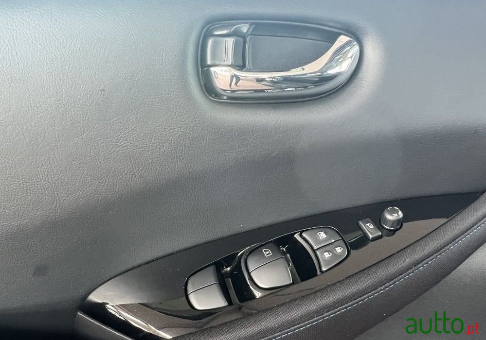2018' Nissan Leaf N-Connecta photo #3