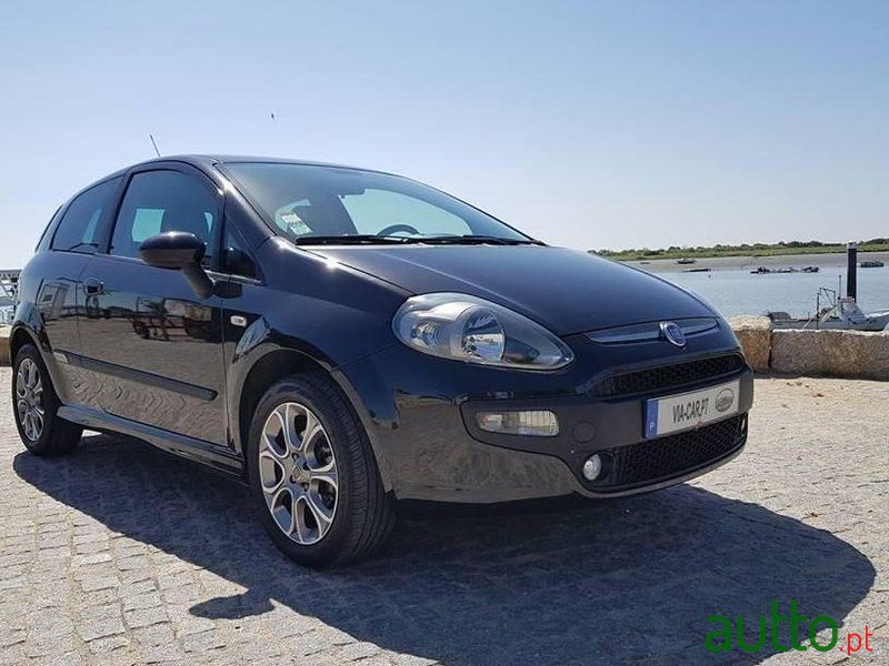 2009' Fiat Punto Evo Sport photo #1