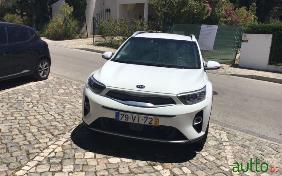 2018' Kia Stonic 1.0 Tdgi photo #1