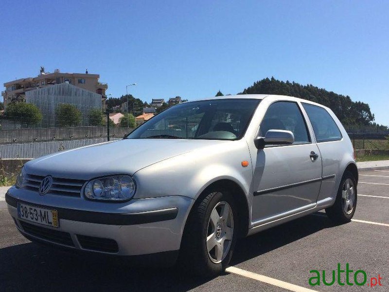 1998' Volkswagen Golf photo #2