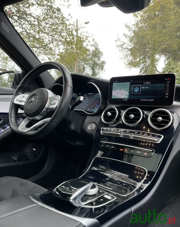 2019' Mercedes-Benz C 300 De Amg Line photo #6