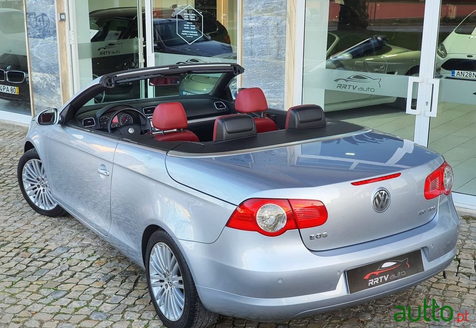 2007' Volkswagen Eos photo #2