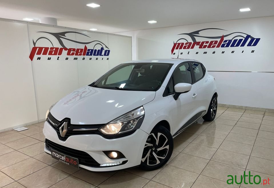 2017' Renault Clio photo #1