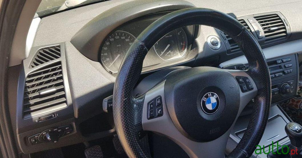 2005' BMW 120 photo #3