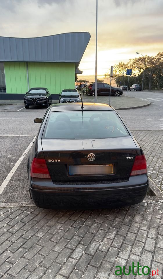 2001' Volkswagen Bora photo #5