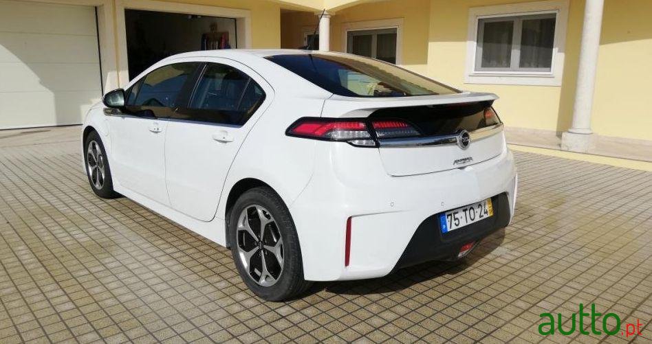 2012' Opel Ampera photo #4