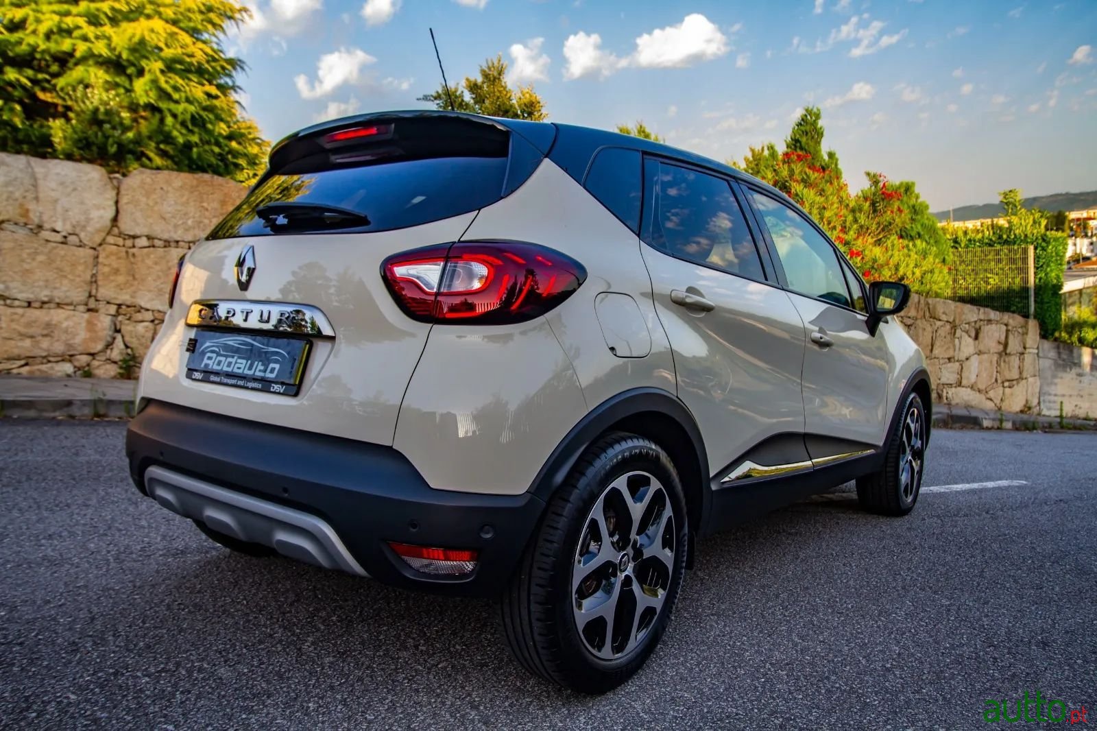 2019' Renault Captur photo #4