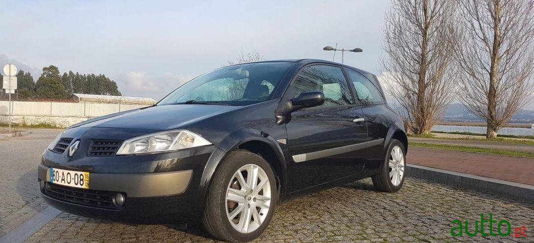 2005' Renault Megane Luxe Privilége photo #2