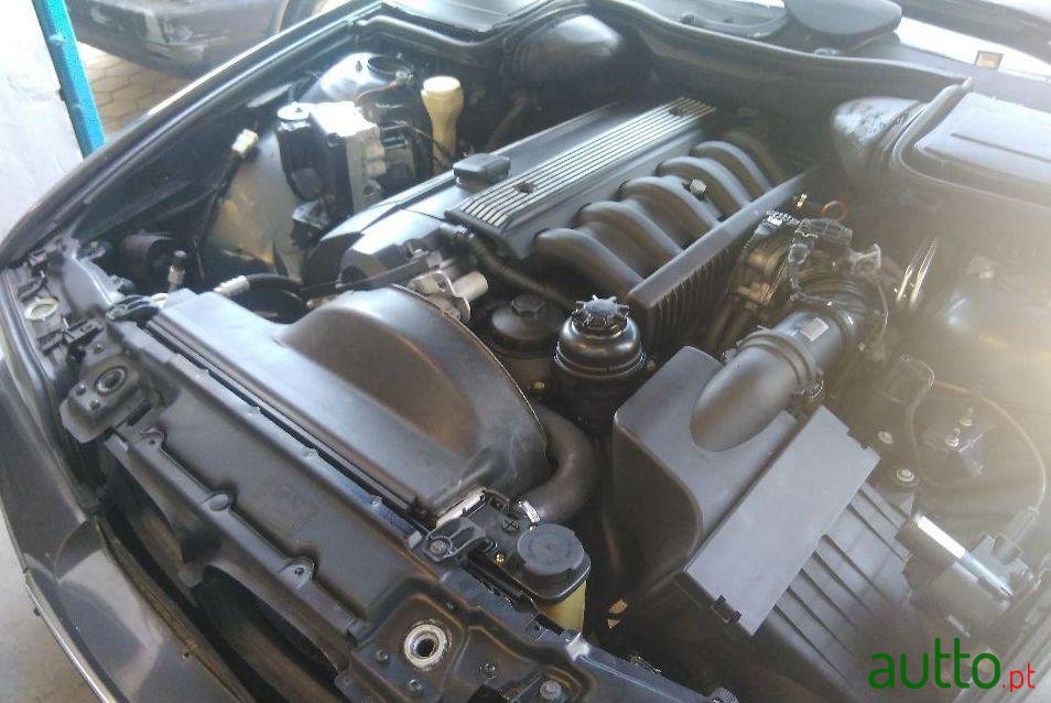 1997' BMW 523 2.5I photo #1