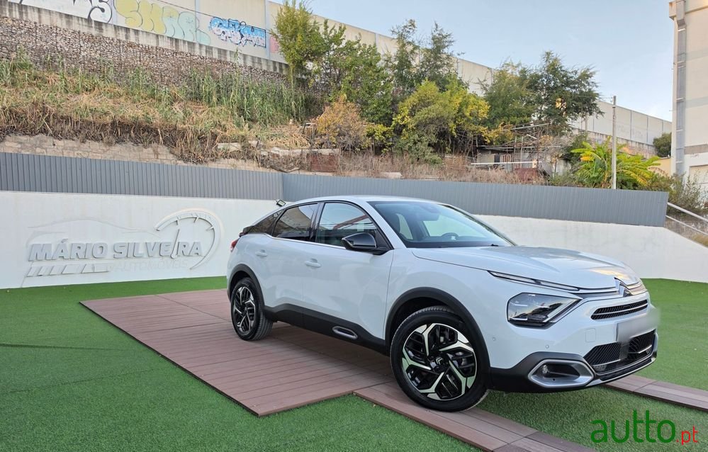 2024' Citroen C4 photo #4