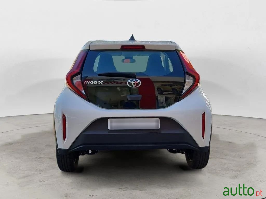 2023' Toyota Aygo X photo #4