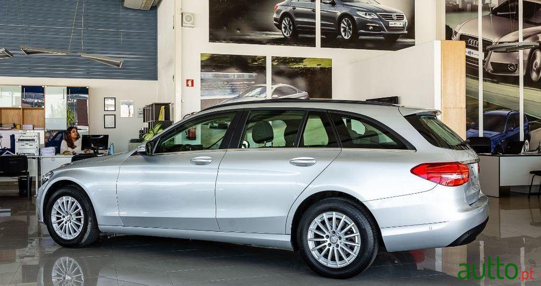 2015' Mercedes-Benz C-180 photo #2