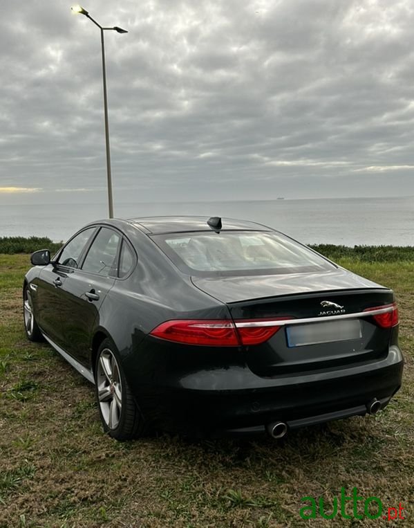 2016' Jaguar XF photo #2