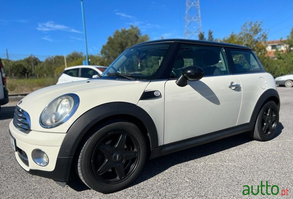 2007' MINI Cooper photo #1