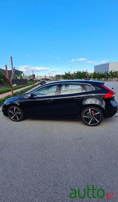 2014' Volvo V40 photo #5