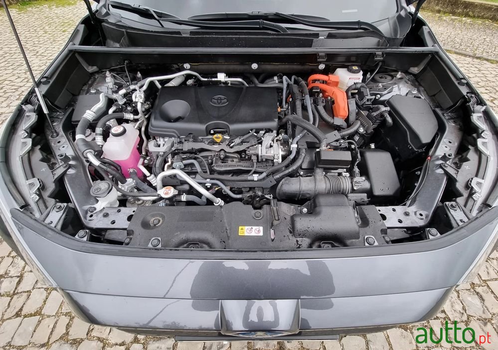 2021' Toyota RAV4 photo #5