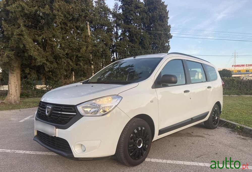2020' Dacia Lodgy Tce 100 Gpf Start photo #1