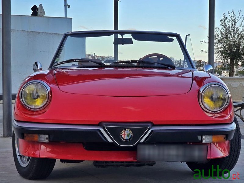 1983' Alfa Romeo Spider photo #2