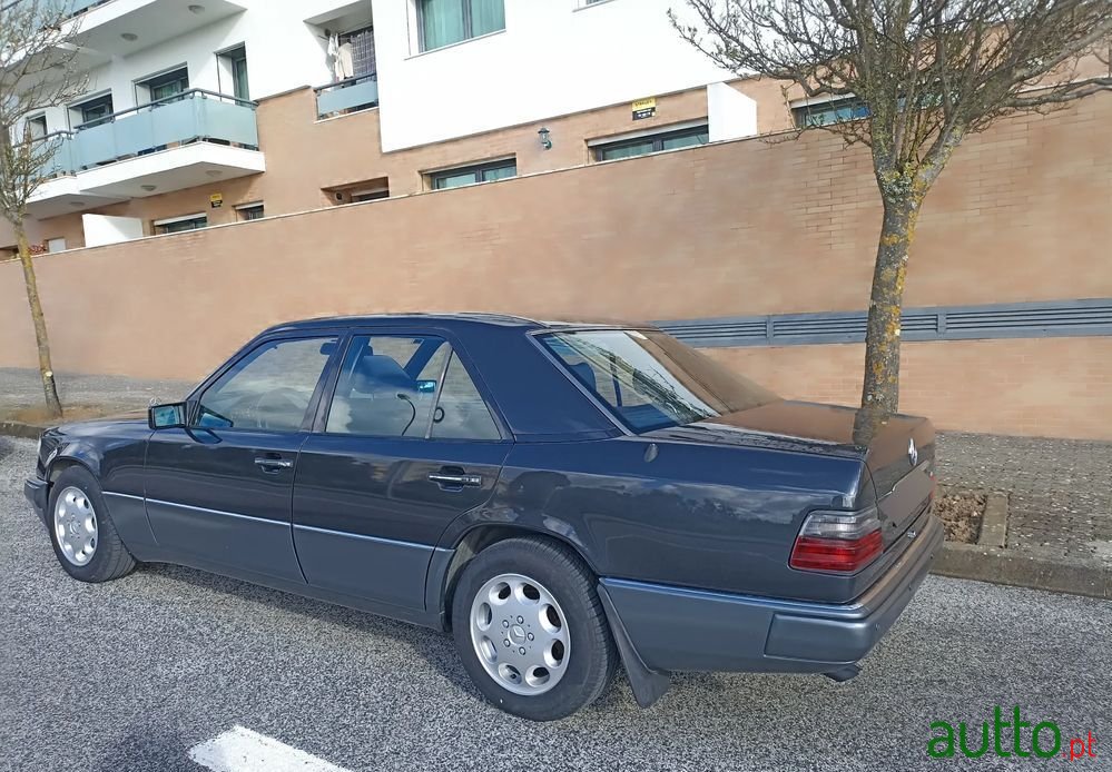 1991' Mercedes-Benz 300 D Turbo photo #4