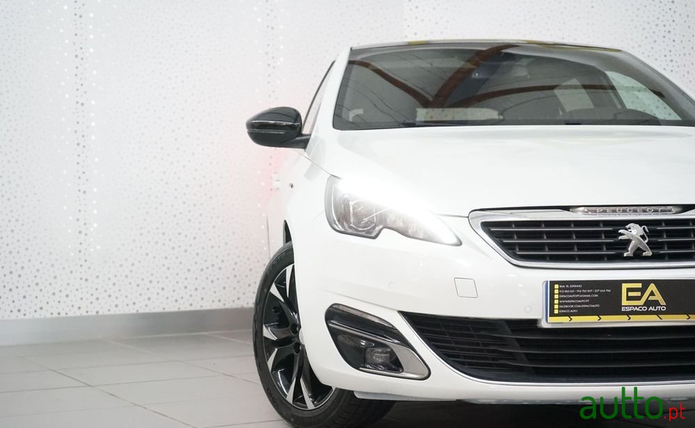 2016' Peugeot 308 photo #6