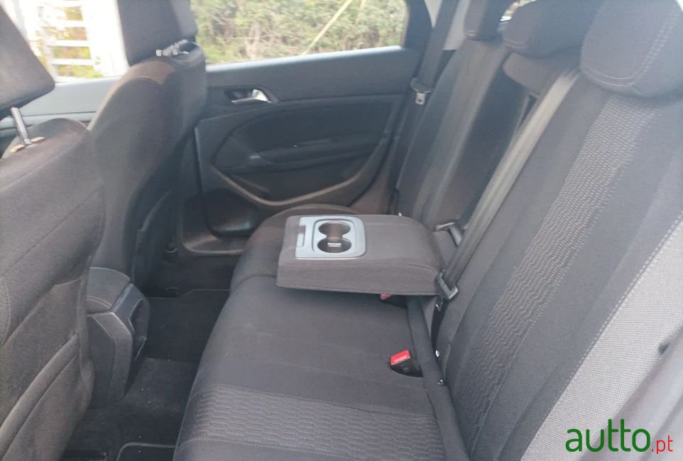 2016' Peugeot 308 Sw photo #6