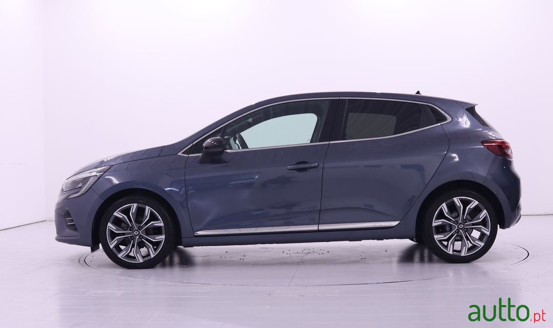 2021' Renault Clio photo #4