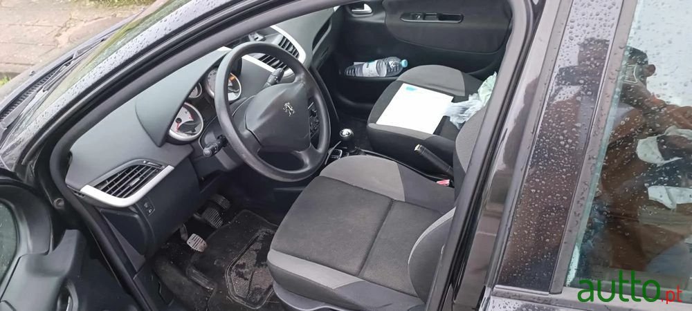 2008' Peugeot 207 photo #6