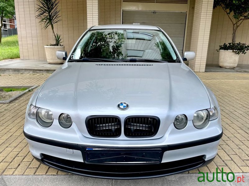 2002' BMW 318 photo #3