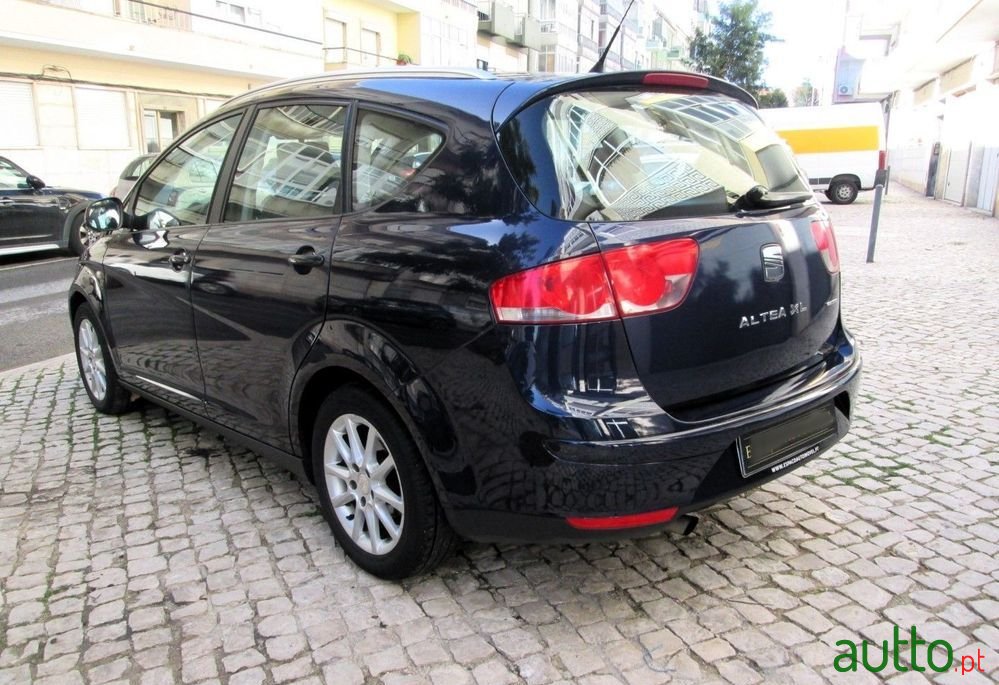 2010' SEAT Altea 1.6 Tdi Sport Dpf photo #5