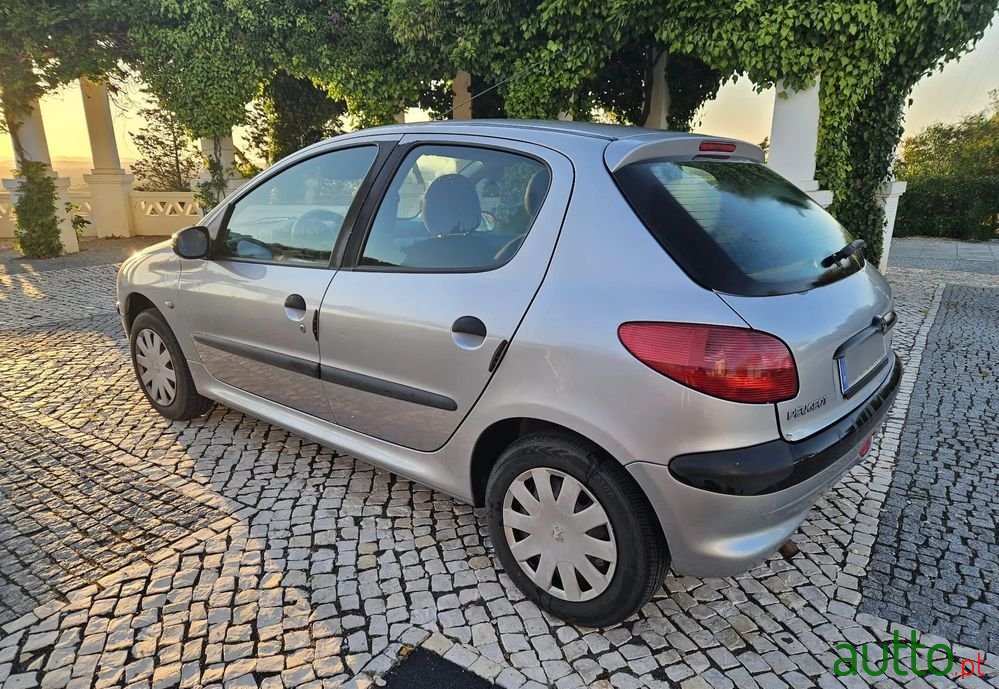 2001' Peugeot 206 photo #4