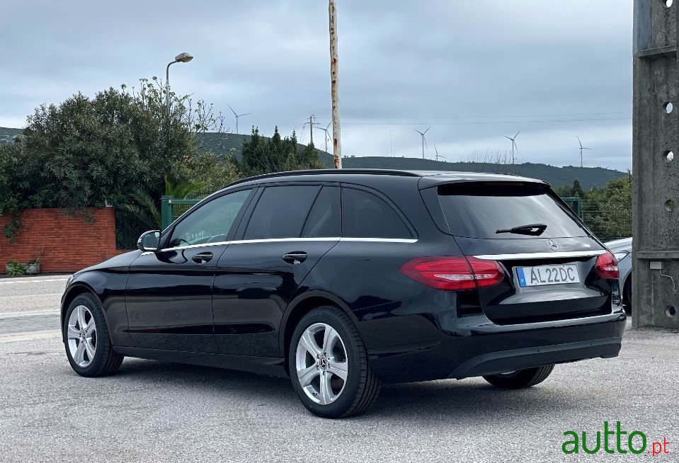 2015' Mercedes-Benz C-200 photo #5