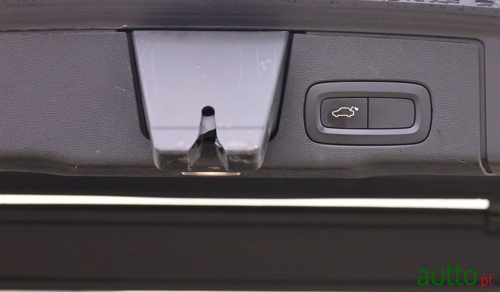 2019' Volvo Xc 60 2.0 D3 Inscripton photo #4