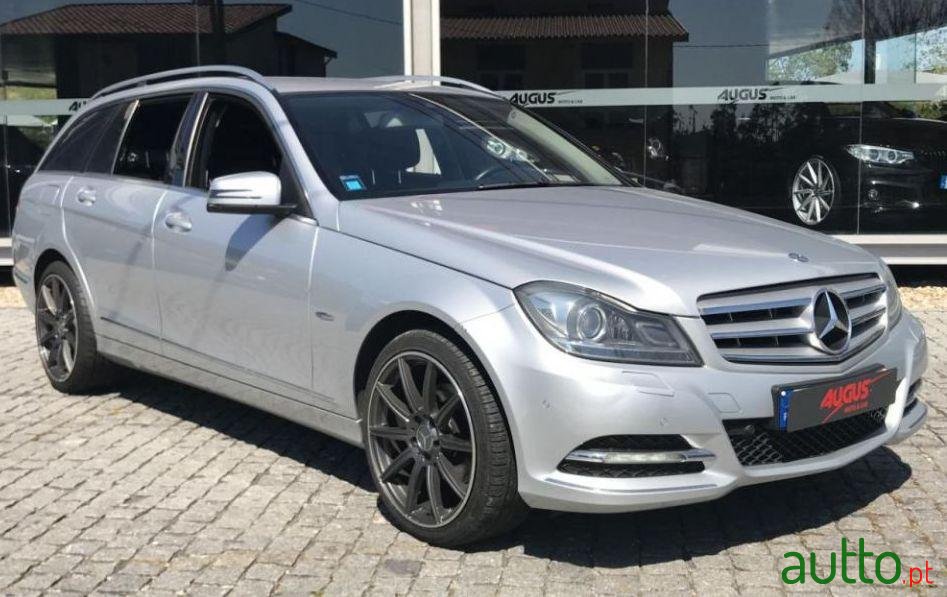 2012' Mercedes-Benz C-250 photo #1