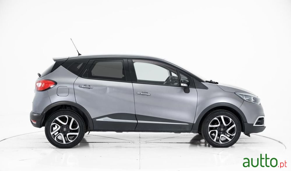 2016' Renault Captur photo #2