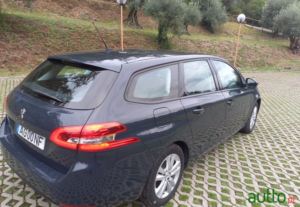 2018' Peugeot 308 Sw photo #4