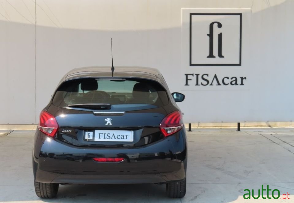 2017' Peugeot 208 photo #5