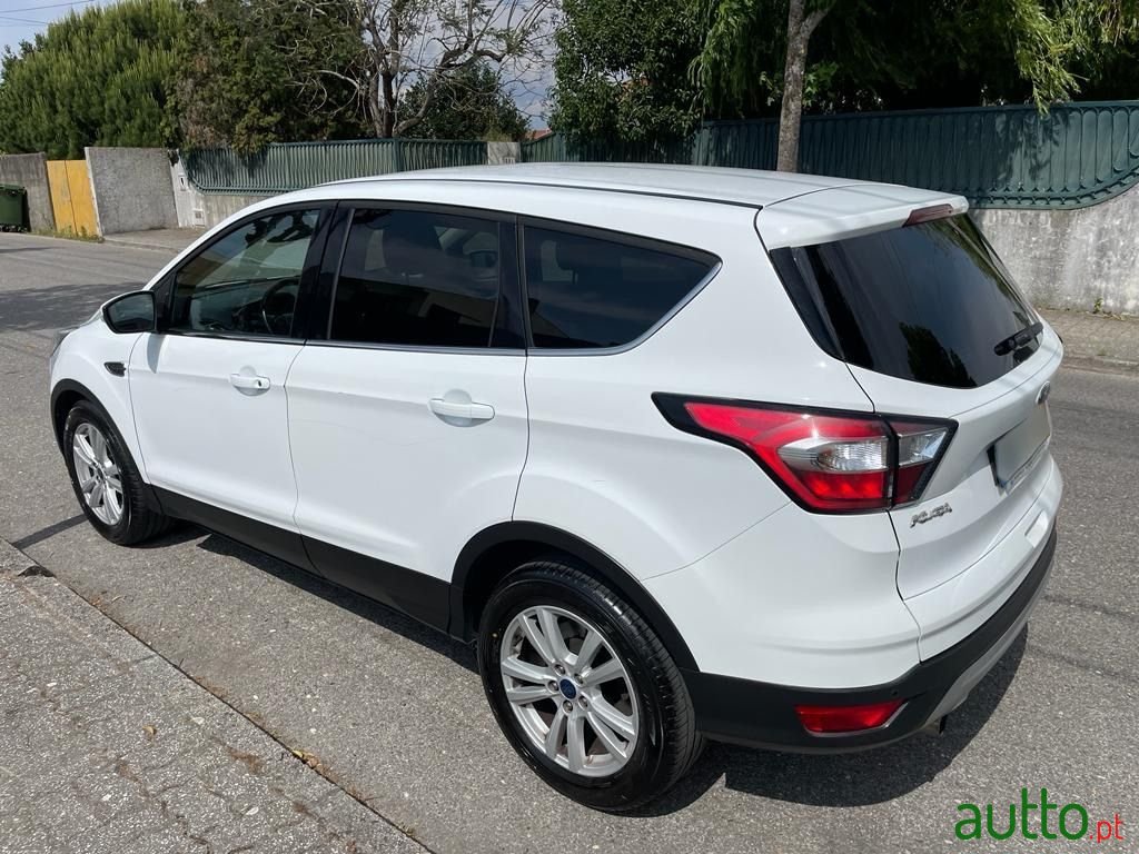 2017' Ford Kuga photo #6