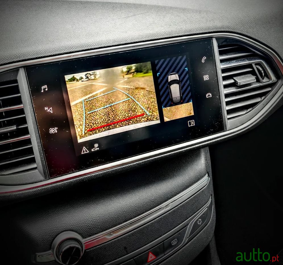 2019' Peugeot 308 photo #5