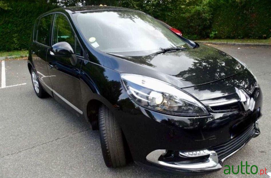 2015' Renault Scenic photo #3