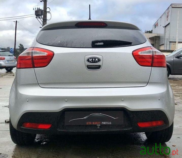 2012' Kia Rio 1.1 Crdi photo #3