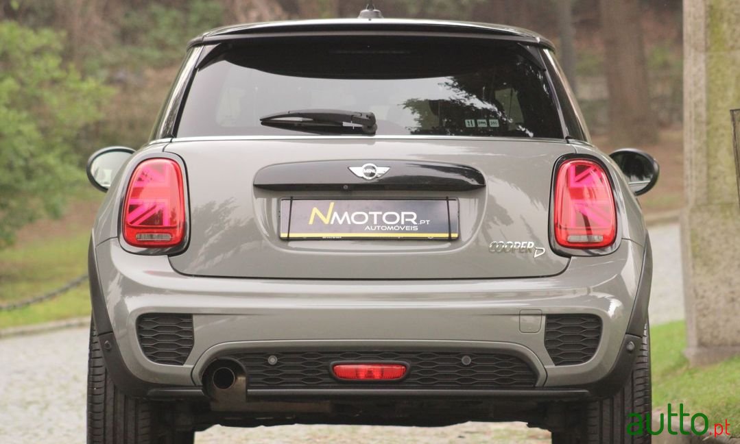 2015' MINI Cooper photo #4