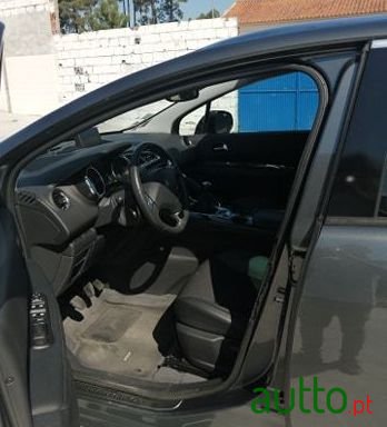 2014' Peugeot 3008 photo #3