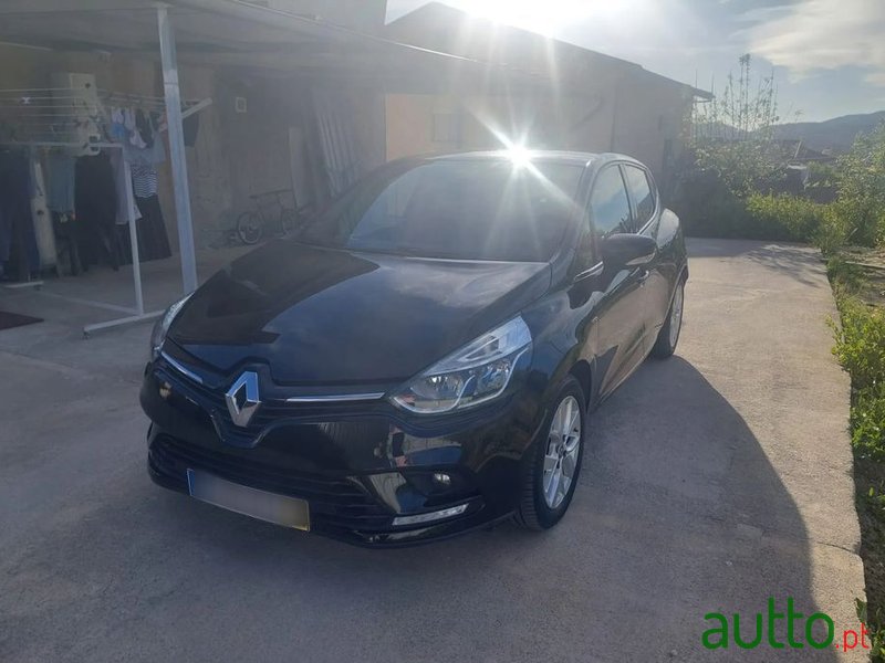 2018' Renault Clio photo #2