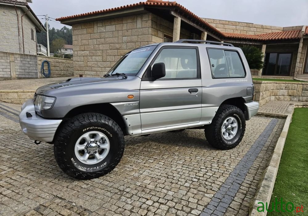 1998' Mitsubishi Pajero 2.8 Td Gls photo #3