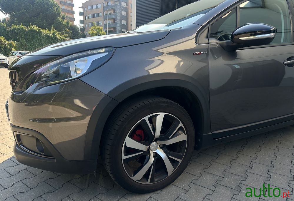 2017' Peugeot 2008 Puretech photo #6