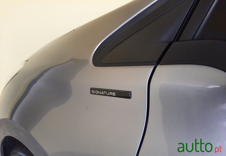 2019' Peugeot 208 photo #3